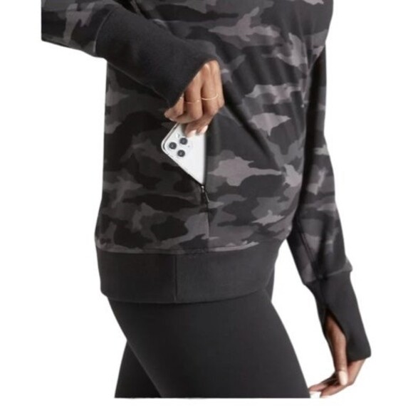 Athleta Triumph size Small S Soft Crewneck Sweatshirt Black Gray Camouflage - Picture 3 of 11